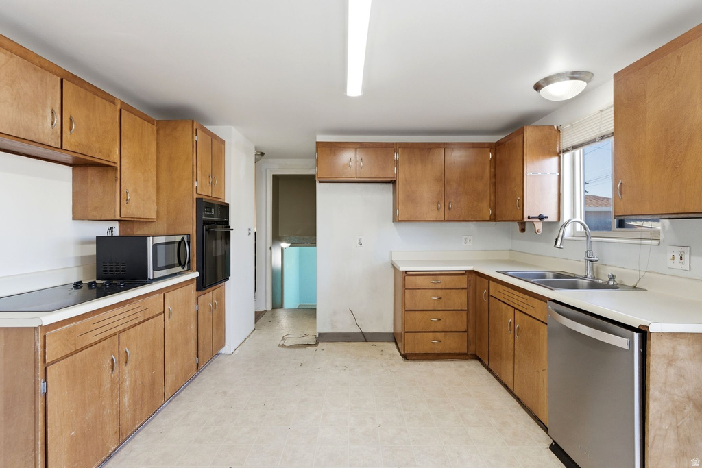 195 E 7060 S Midvale, UT 84047