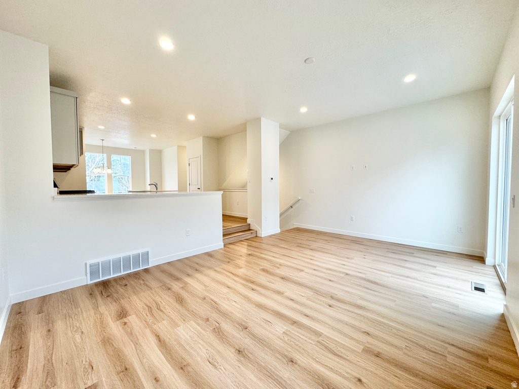 1654 N 1600 W Layton, UT 84041