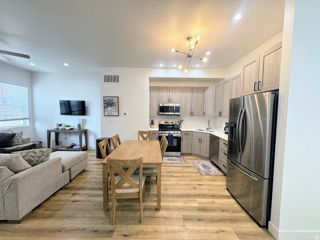 514 S KONETA CT Salt Lake City, UT 84102