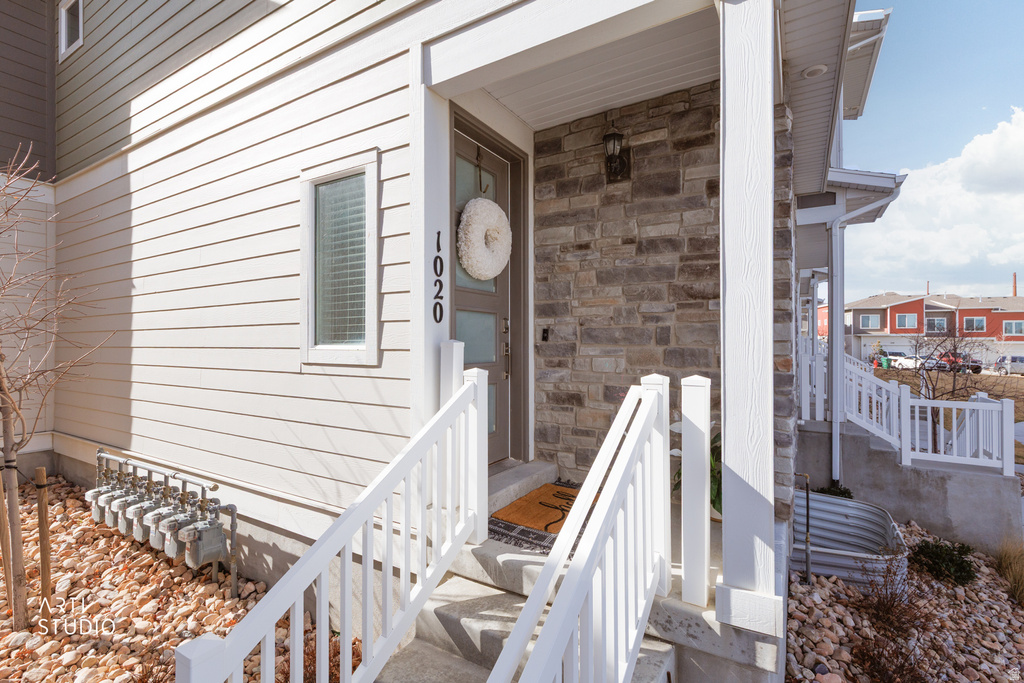 1020 W LAPIS FIELDS Bluffdale, UT 84065