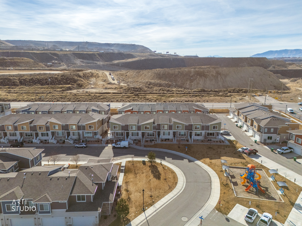 1020 W LAPIS FIELDS Bluffdale, UT 84065