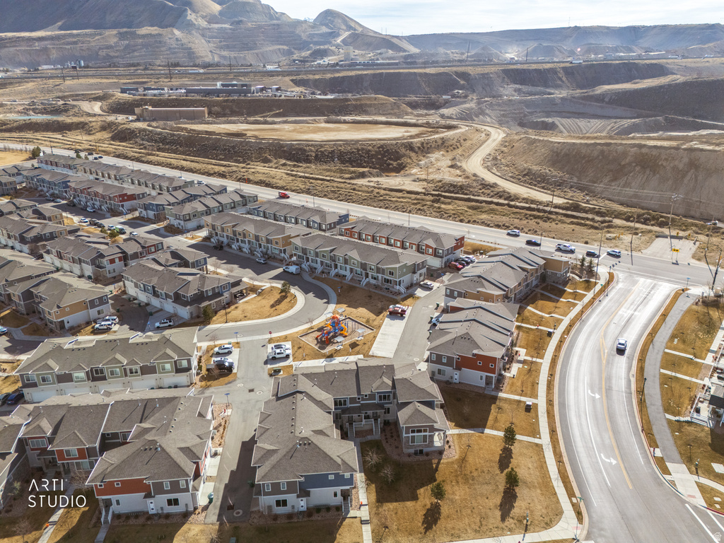 1020 W LAPIS FIELDS Bluffdale, UT 84065