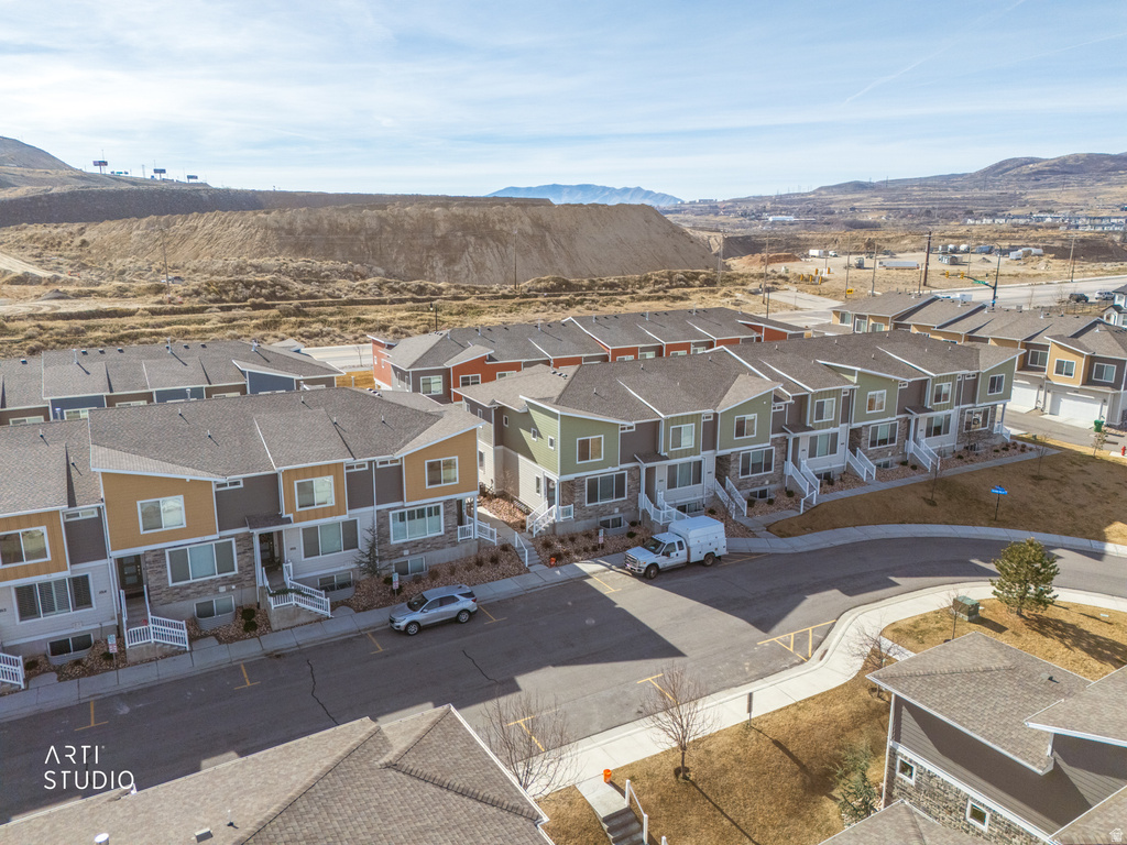 1020 W LAPIS FIELDS Bluffdale, UT 84065