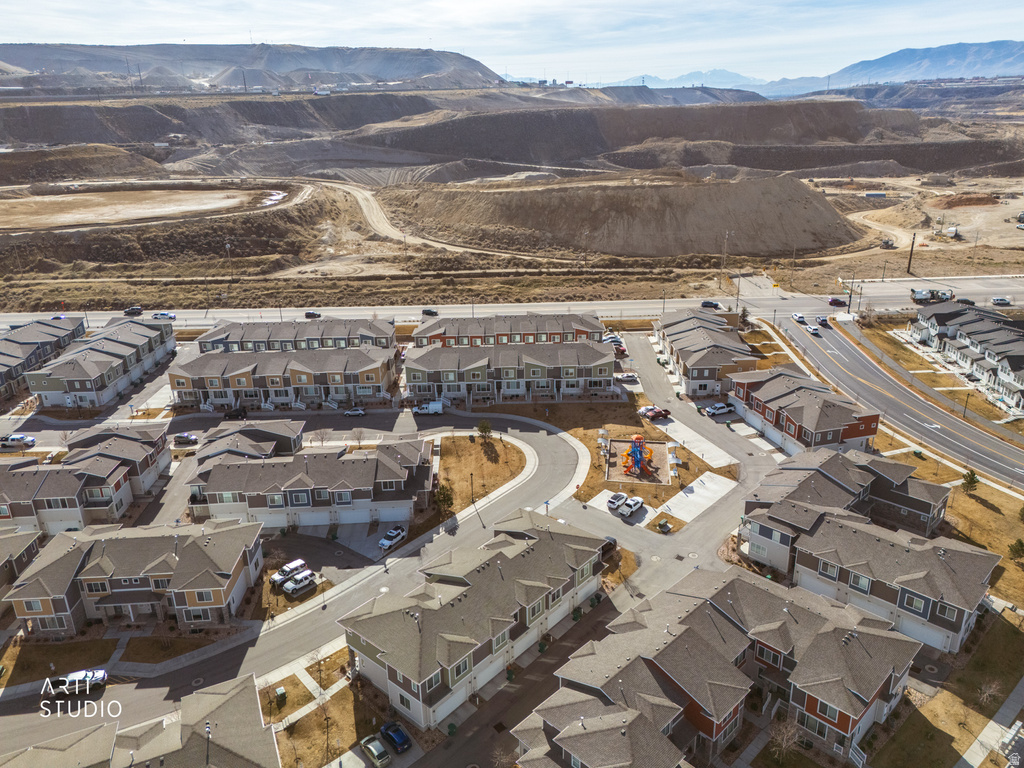 1020 W LAPIS FIELDS Bluffdale, UT 84065