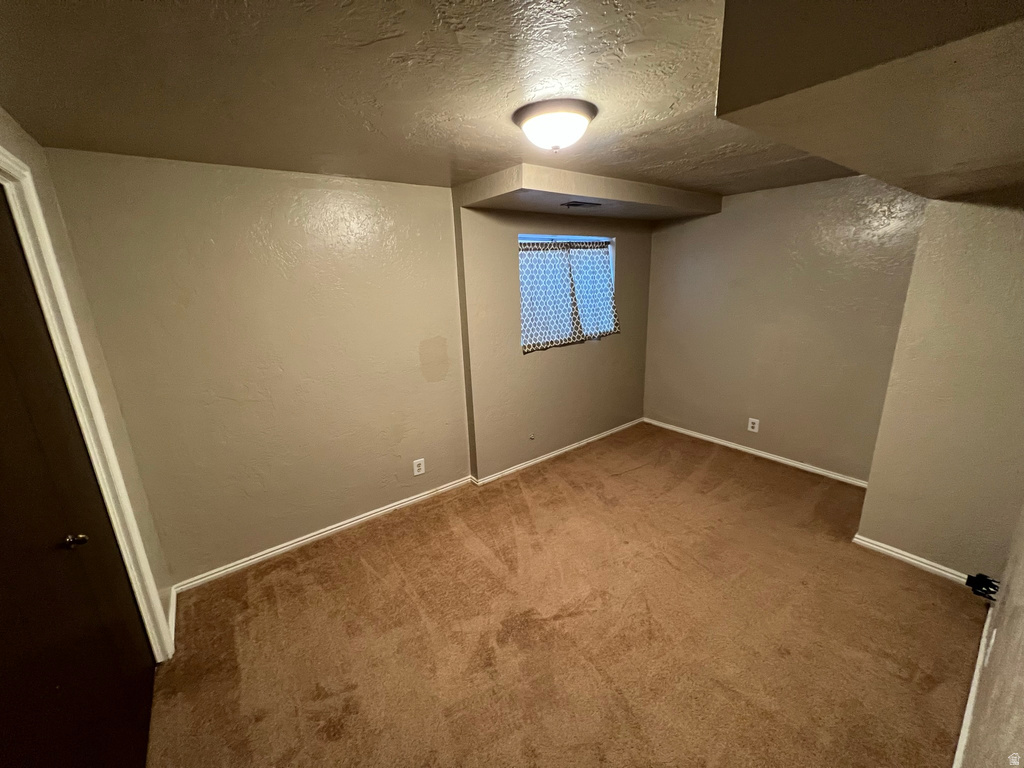 861 E 575 N Layton, UT 84041