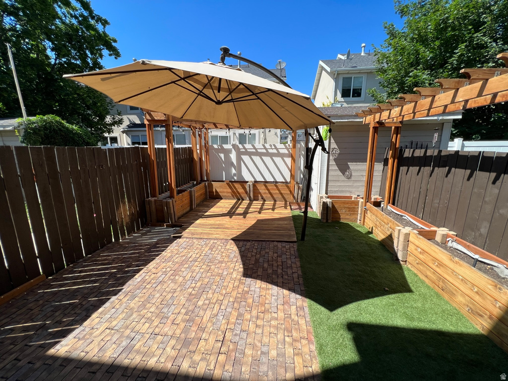 861 E 575 N Layton, UT 84041