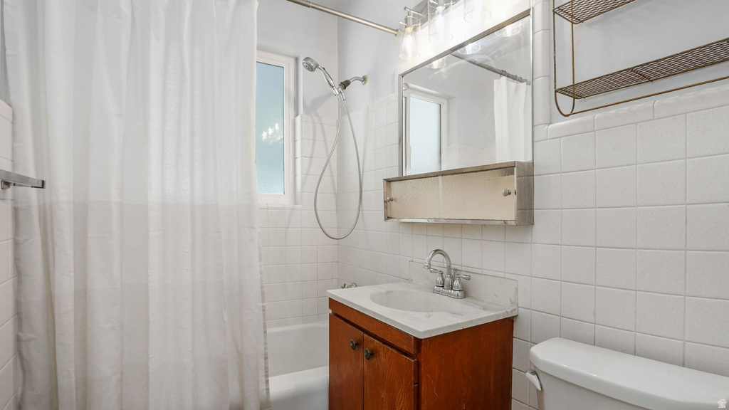 361 E MCMILLAN LN Murray, UT 84107