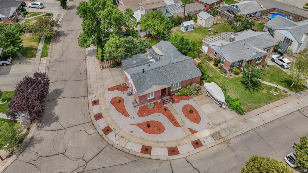 361 E MCMILLAN LN Murray, UT 84107