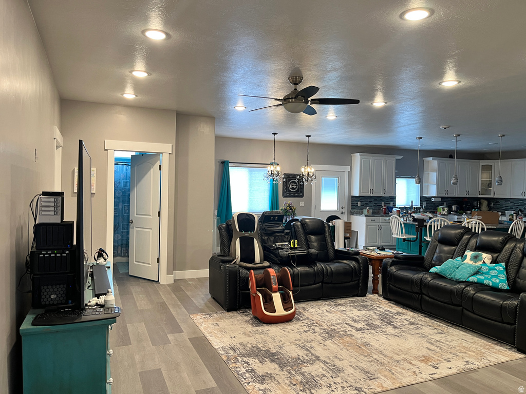 3609 S 5650 W West Valley City, UT 84128