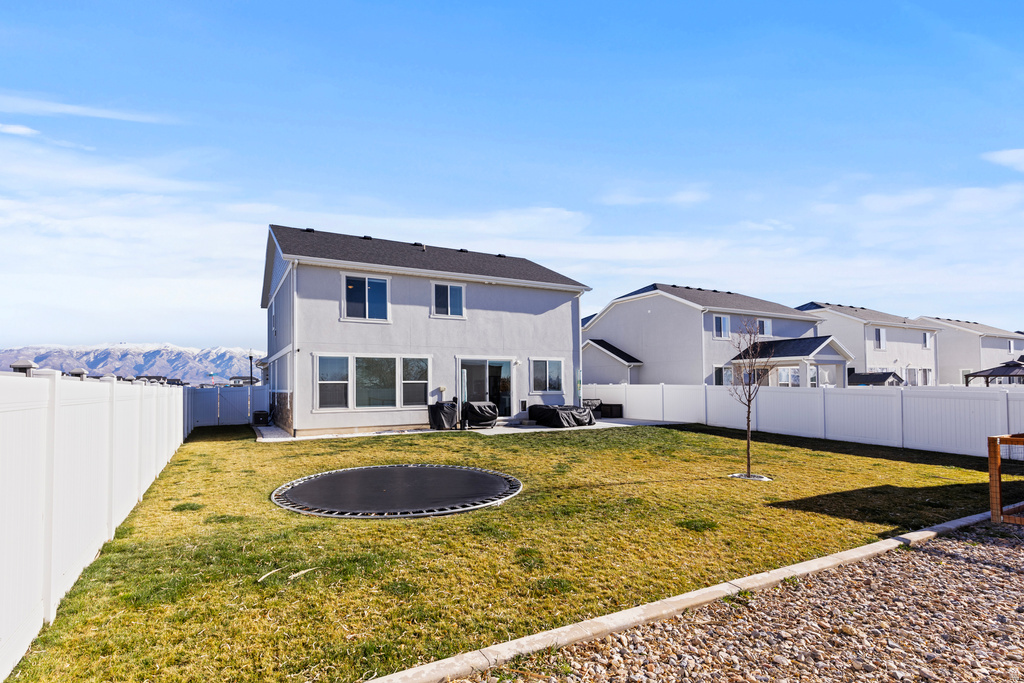 3214 S FIELDS AVE Syracuse, UT 84075