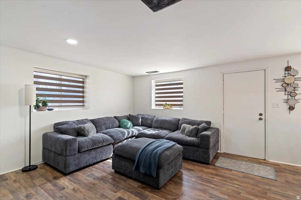 2066 W 6000 S Roy, UT 84067