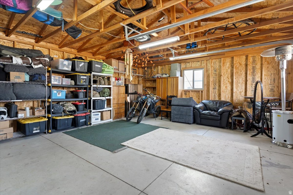 2066 W 6000 S Roy, UT 84067