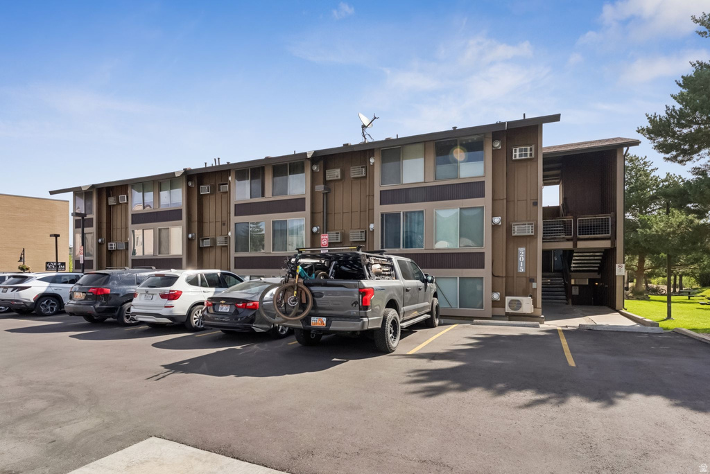 2015 PROSPECTOR AVE #129 Park City, UT 84060