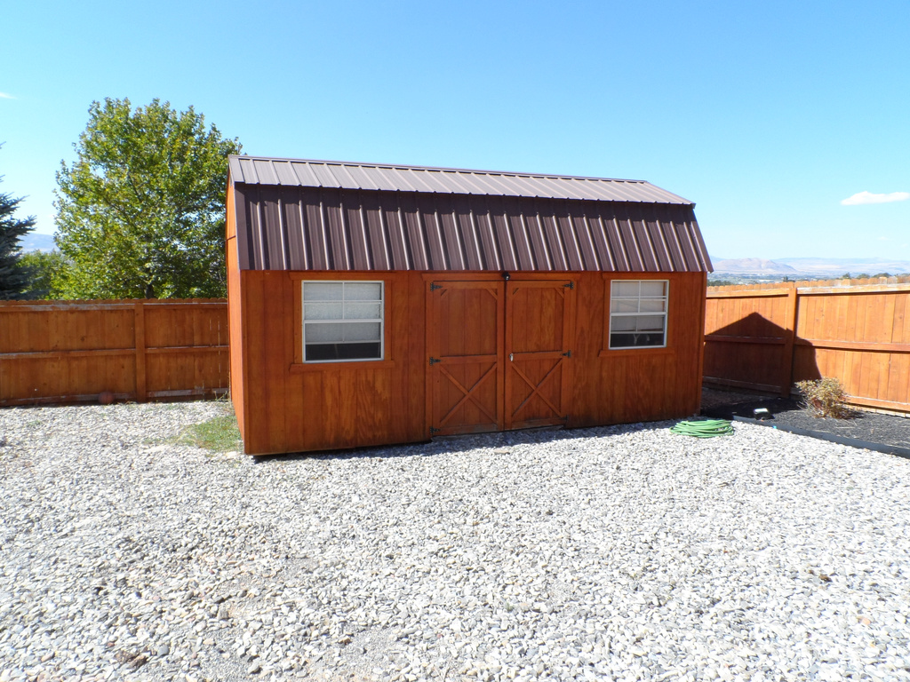 2517 N 2050 E North Logan, UT 84341