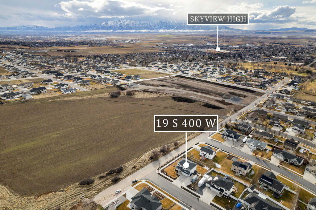 111 S 1250 E Smithfield, UT 84335