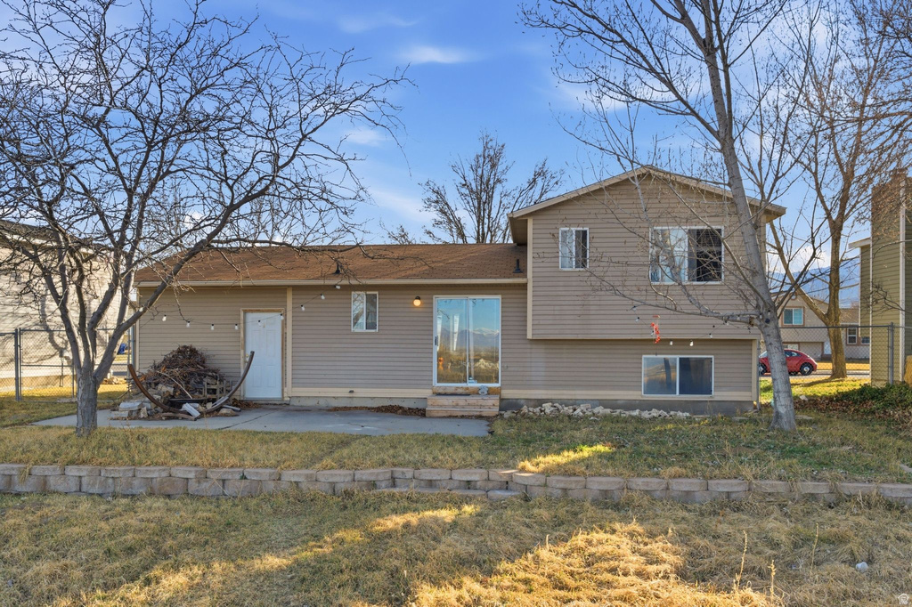 7656 W BRIDGTON DRIVE Magna, UT 84044