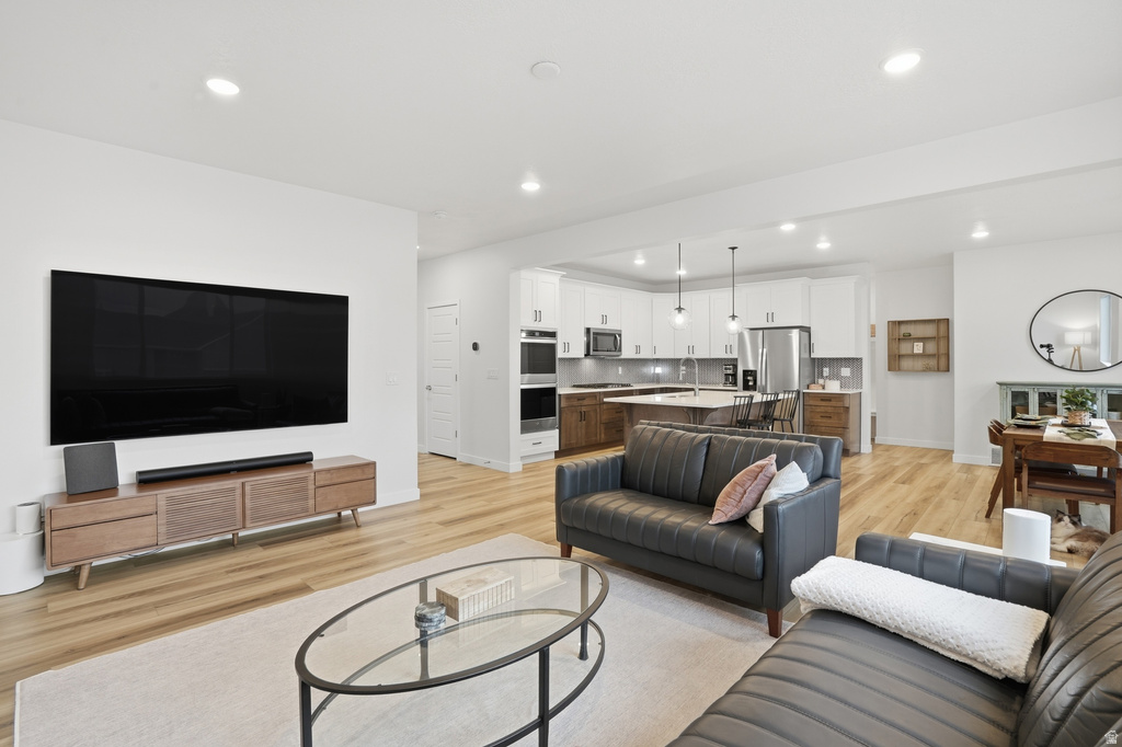 311 E UNCHARTERED LN Draper, UT 84020