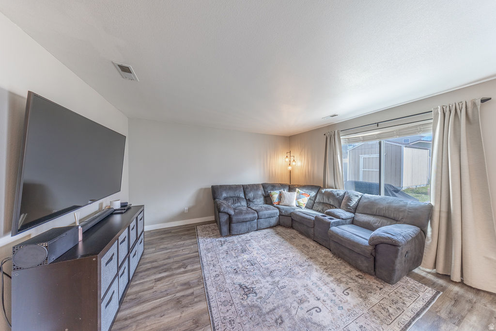 1877 S 725 E Clearfield, UT 84015