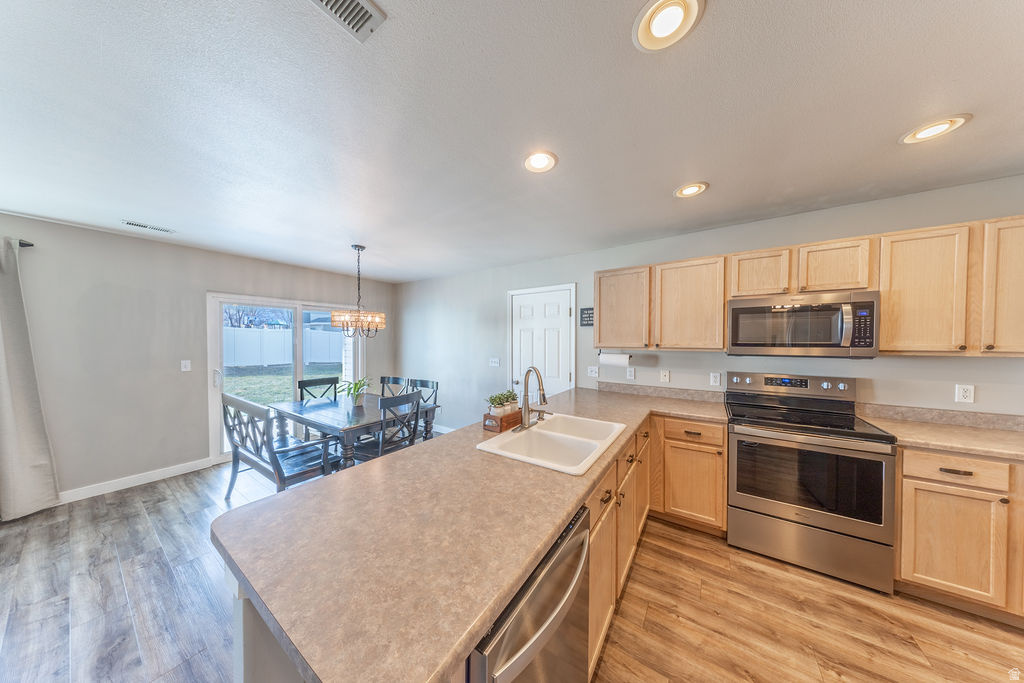 1877 S 725 E Clearfield, UT 84015