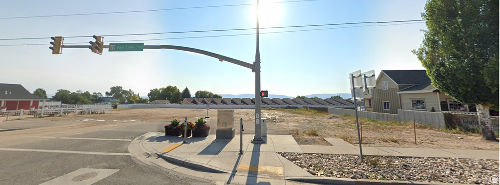 6 S BEAR BLVD Garden City, UT 84028