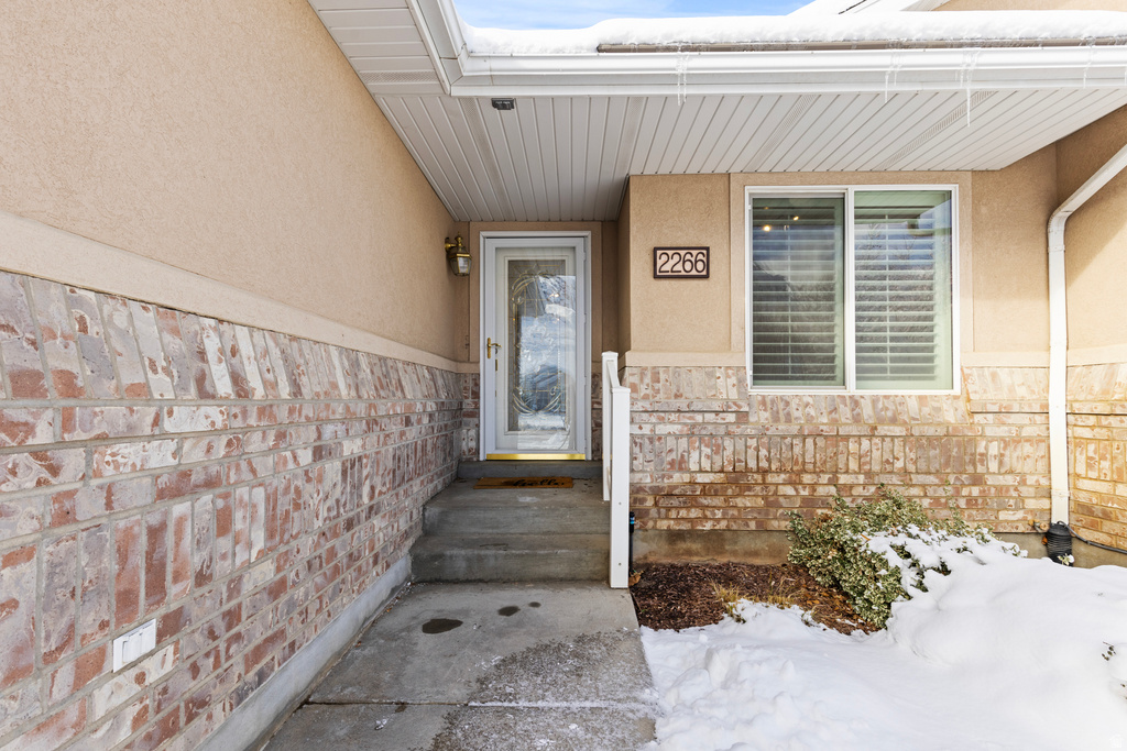 2266 S 450 W Perry, UT 84302