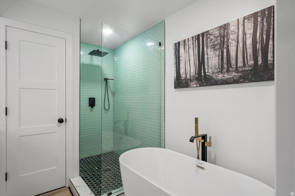 1563 E TAMERON DR Sandy, UT 84092