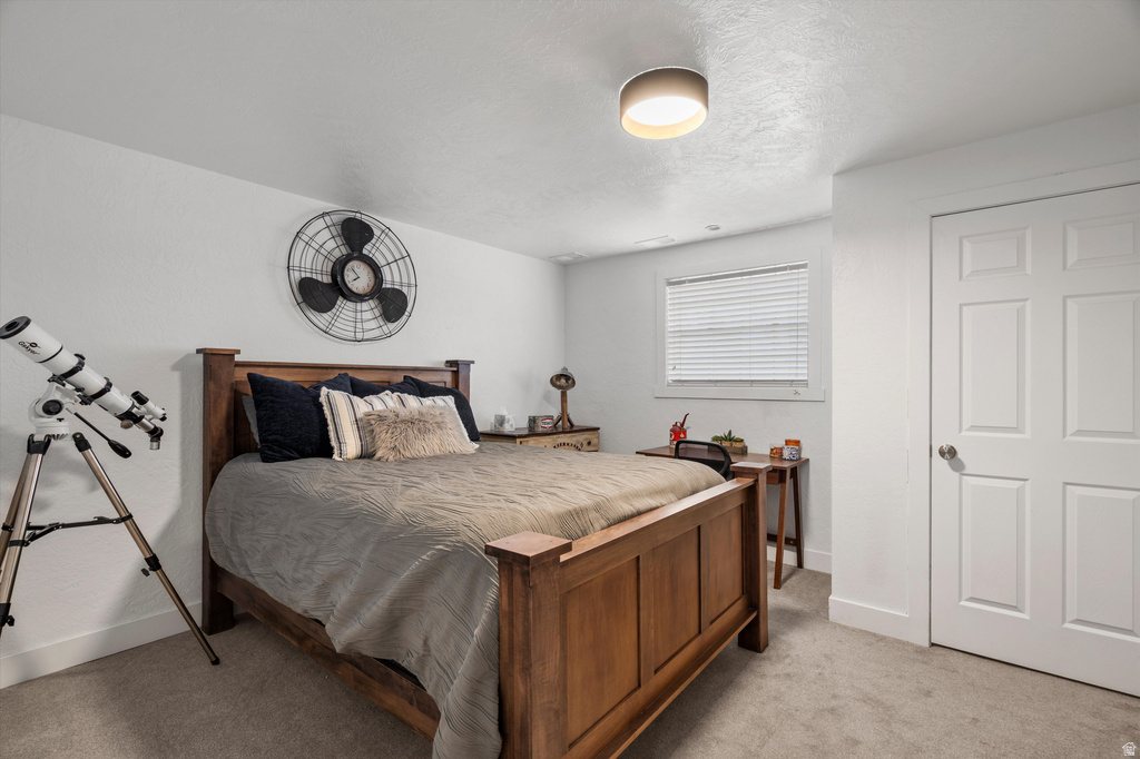 1563 E TAMERON DR Sandy, UT 84092