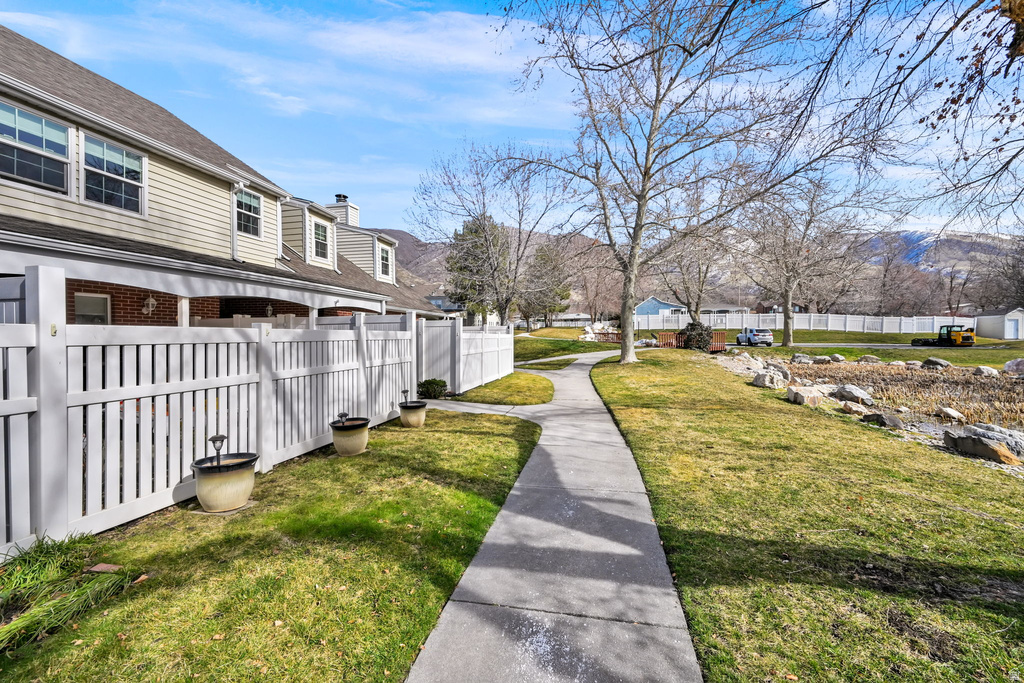 66 BROOKSIDE LN Centerville, UT 84014