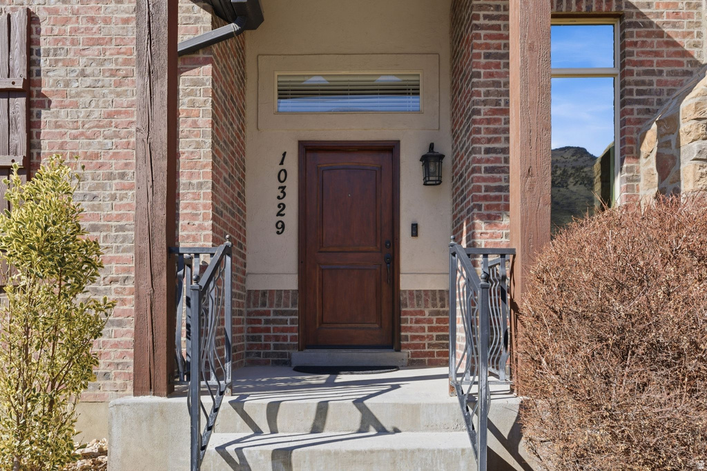 10329 N BRISTLECONE WAY Cedar Hills, UT 84062