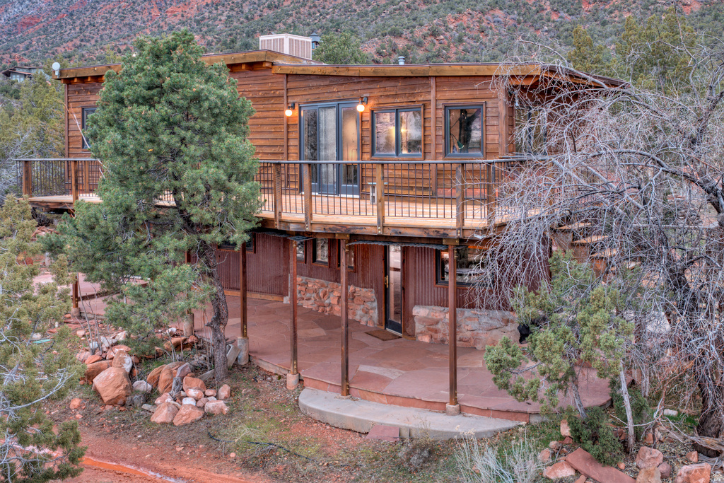 338 TAYLOR LN Castle Valley, UT 84532