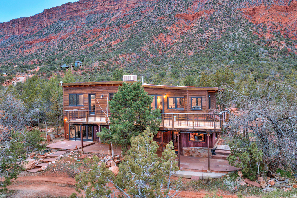 338 TAYLOR LN Castle Valley, UT 84532