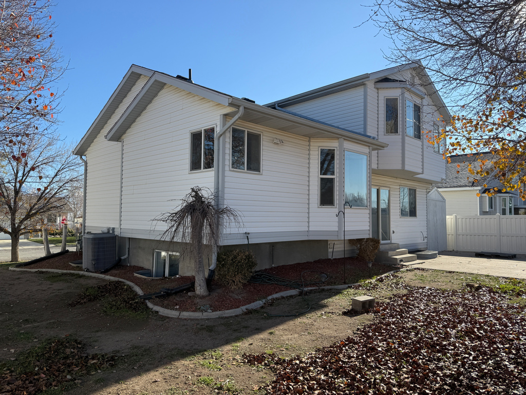 5902 S TROWBRIDGE WAY Kearns, UT 84118