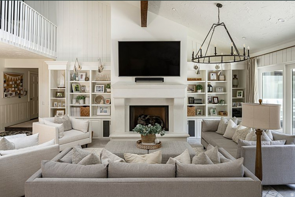 835 E CANYON BREEZE LN Draper, UT 84020