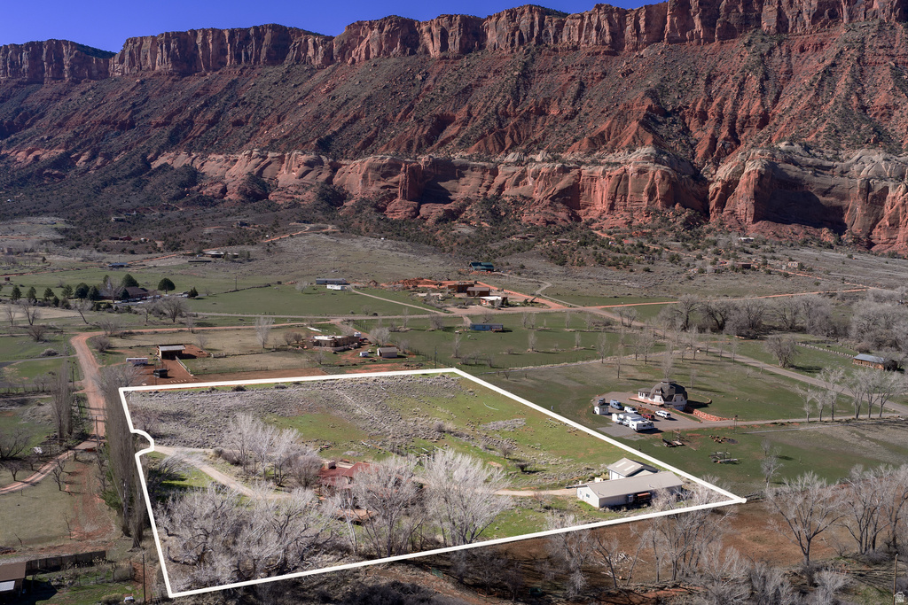 423 AMBER LN Castle Valley, UT 84532