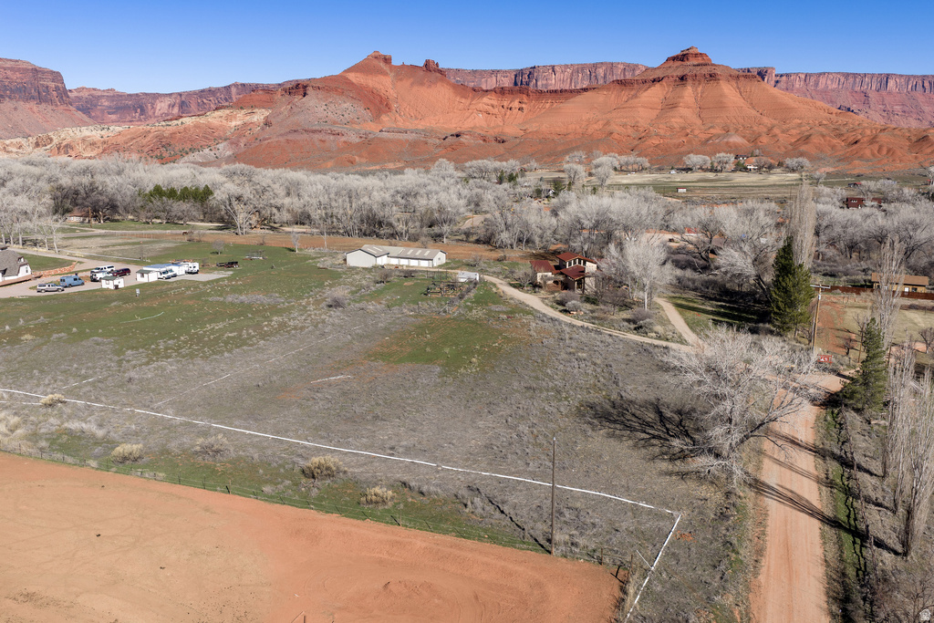 423 AMBER LN Castle Valley, UT 84532