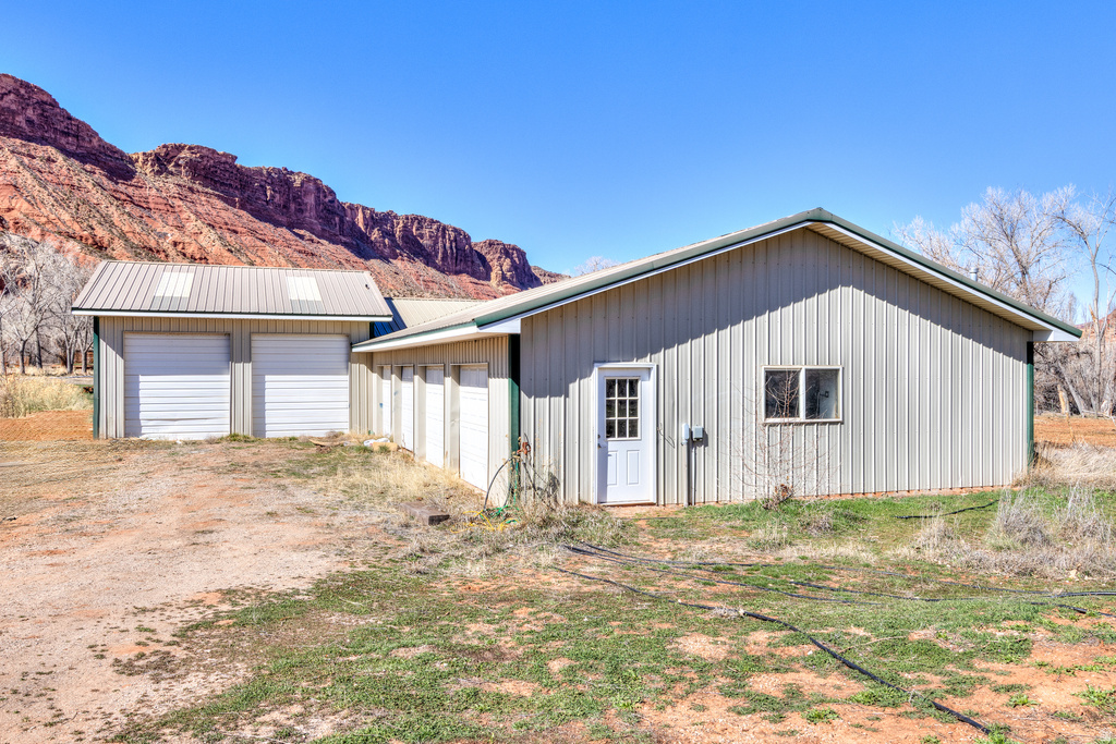 423 AMBER LN Castle Valley, UT 84532