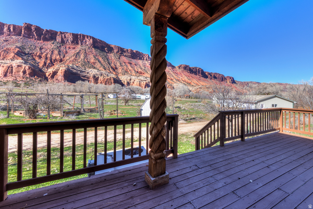 423 AMBER LN Castle Valley, UT 84532
