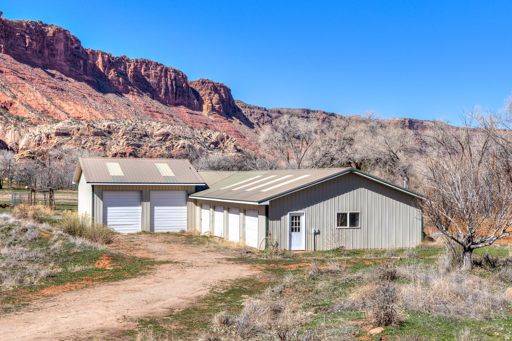 423 AMBER LN Castle Valley, UT 84532
