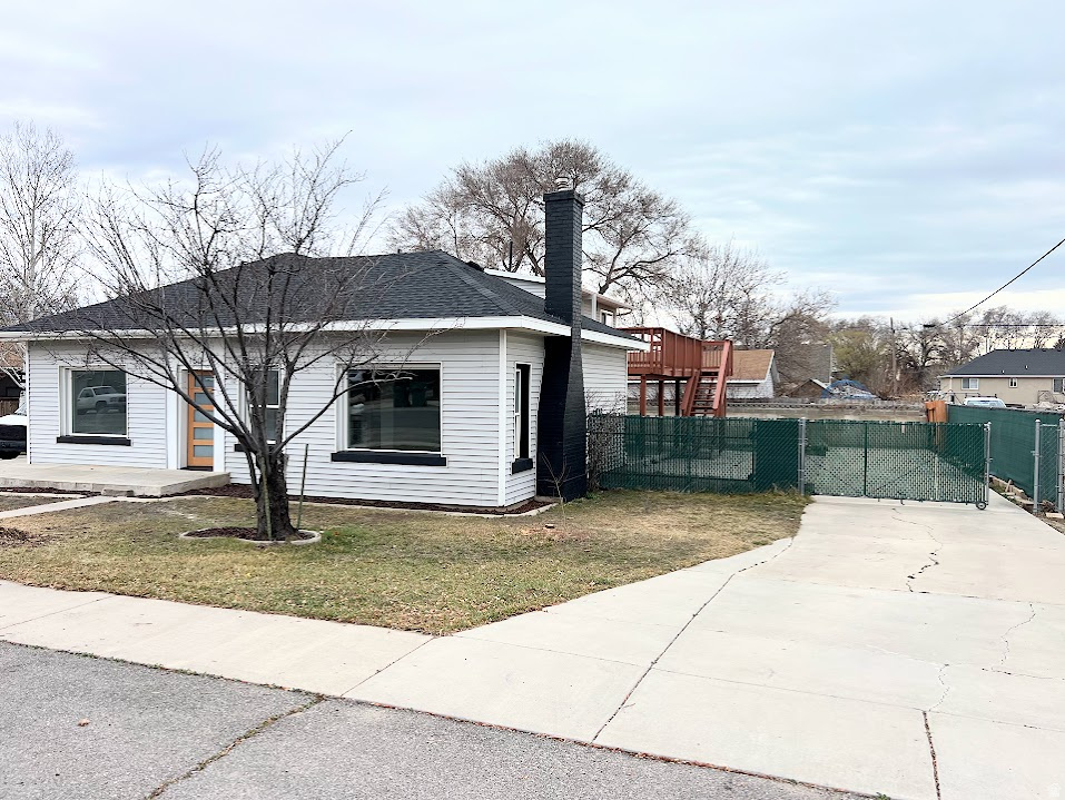 160 E 400 N Lehi, UT 84043