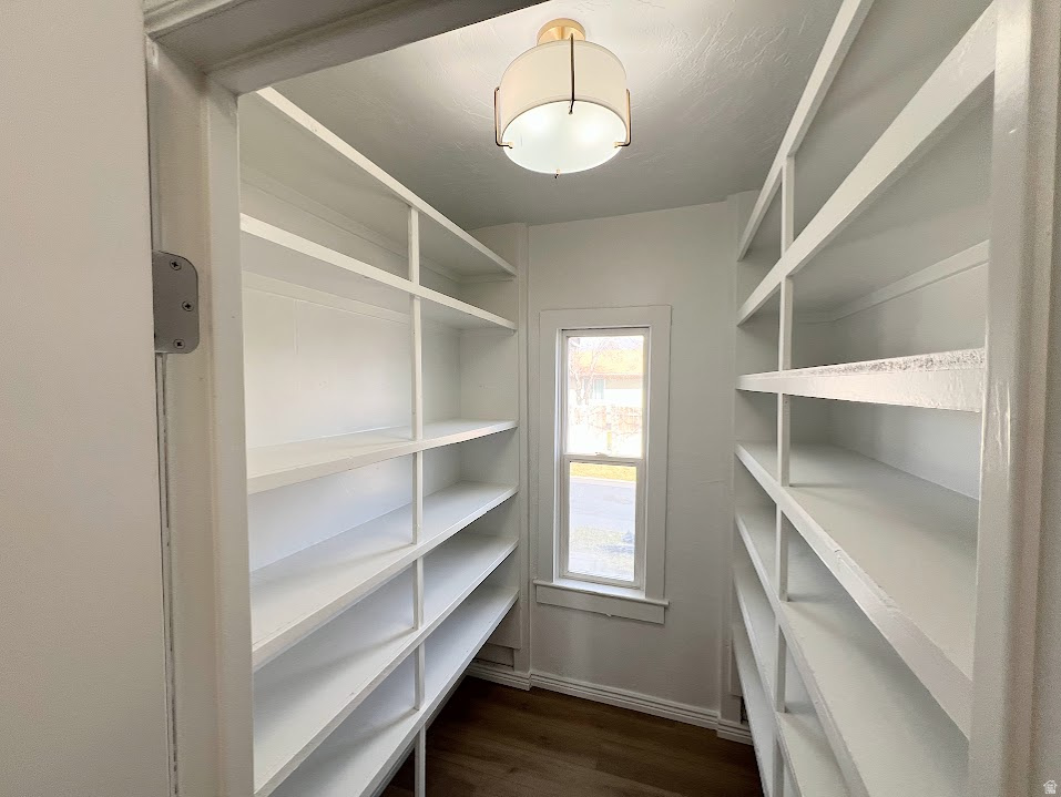 160 E 400 N Lehi, UT 84043