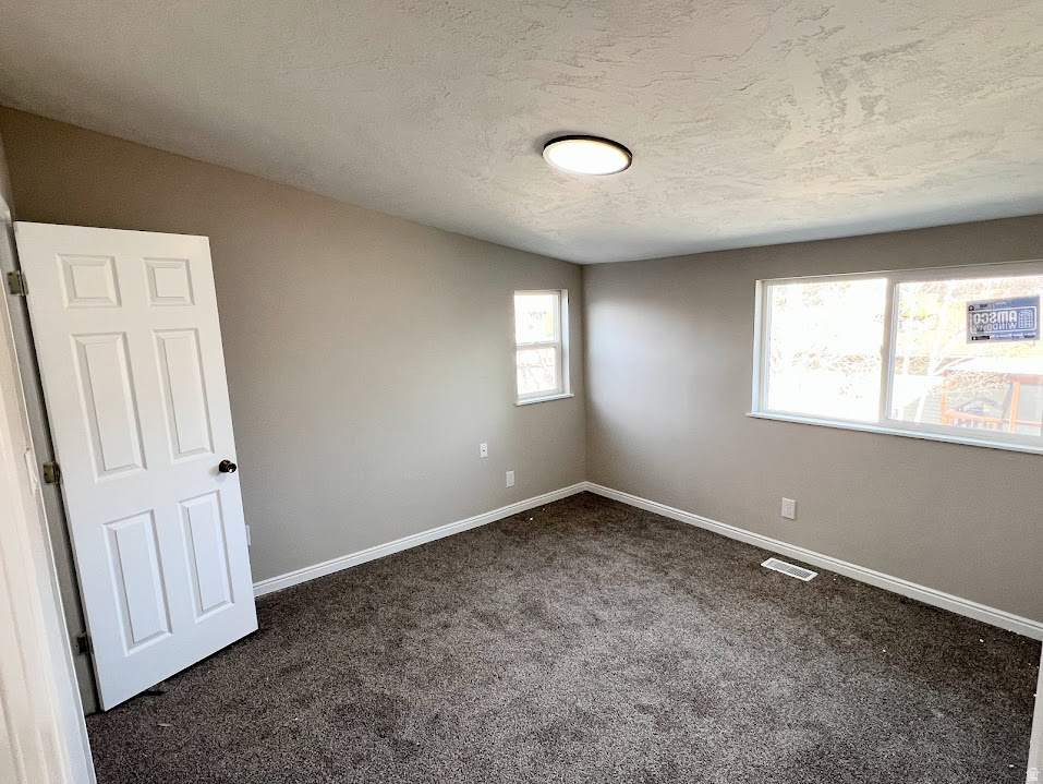 160 E 400 N Lehi, UT 84043