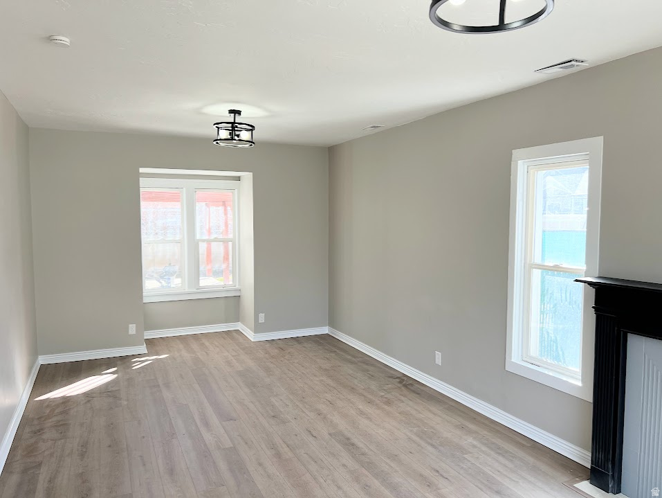 160 E 400 N Lehi, UT 84043