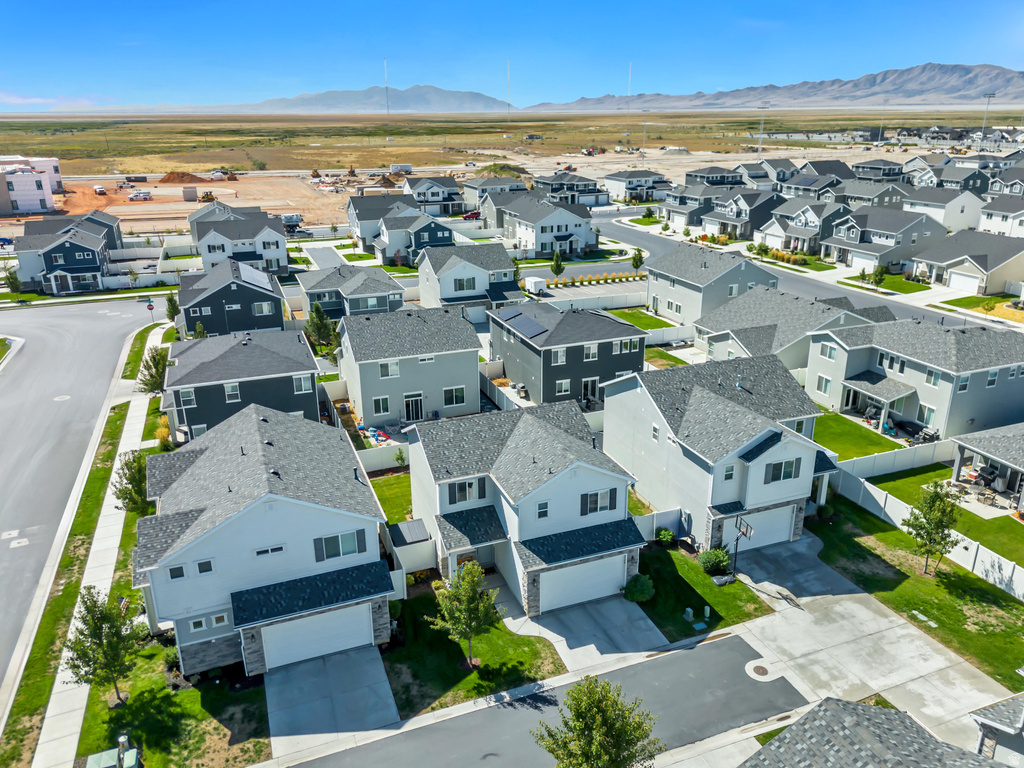 2115 W 3330 S Syracuse, UT 84075