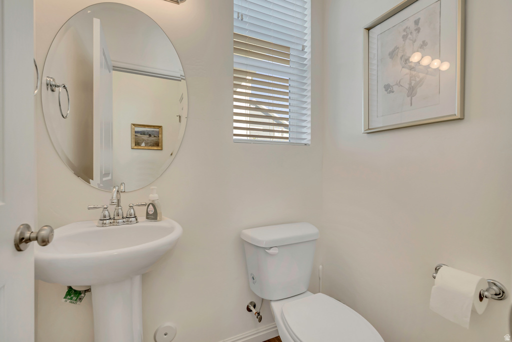 2115 W 3330 S Syracuse, UT 84075