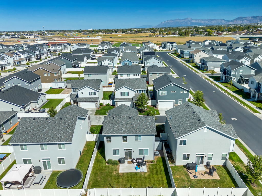 2115 W 3330 S Syracuse, UT 84075