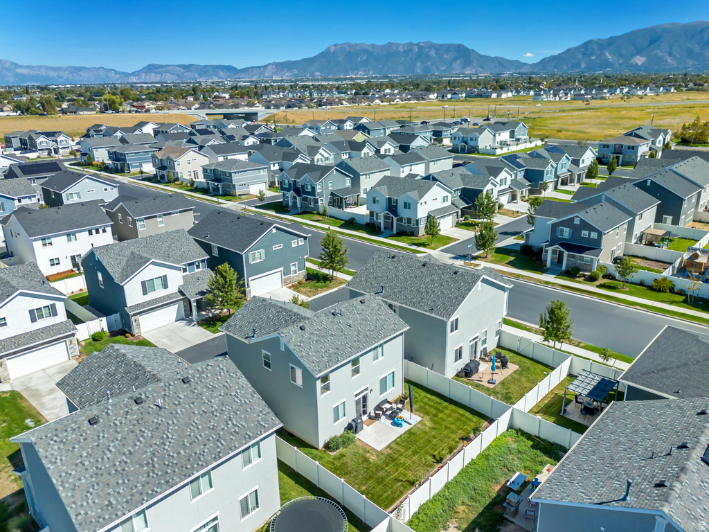 2115 W 3330 S Syracuse, UT 84075