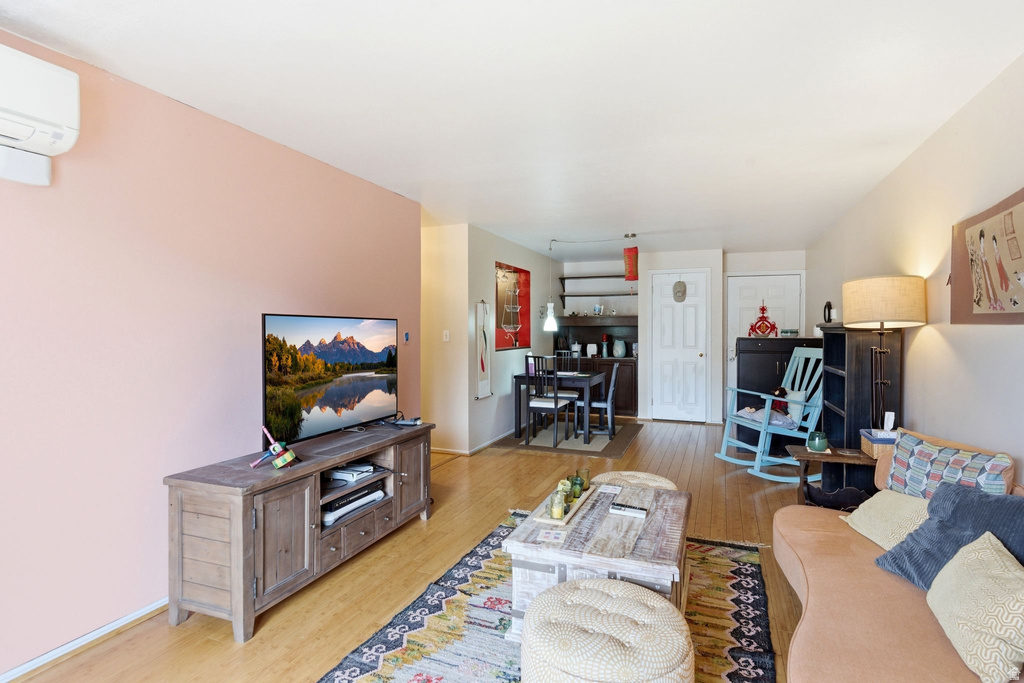 550 S 400 E #3201 Salt Lake City, UT 84111