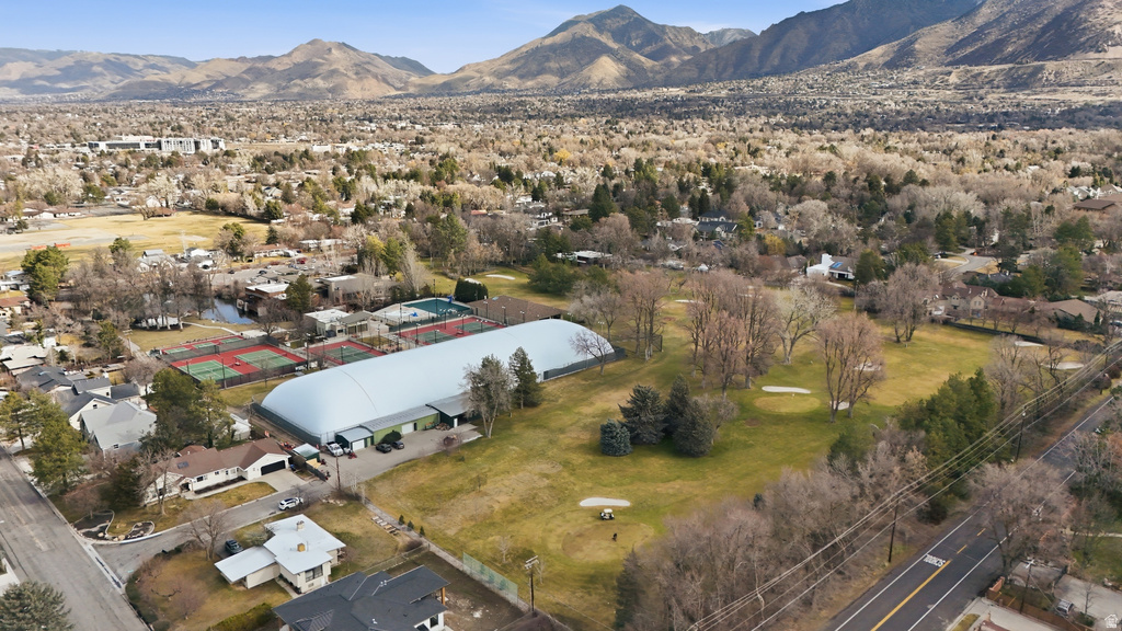5647 S PARK PLACEWEST Holladay, UT 84121