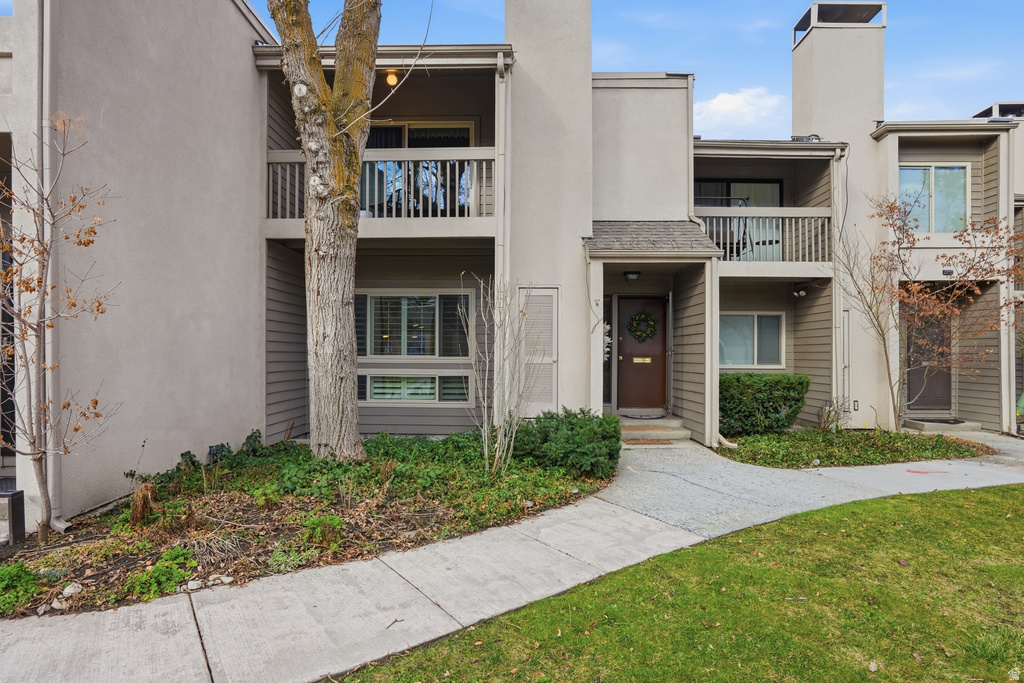 5647 S PARK PLACEWEST Holladay, UT 84121