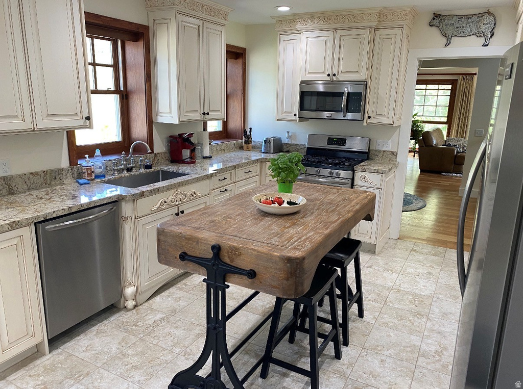 786 E ELEVENTH AVE Salt Lake City, UT 84103